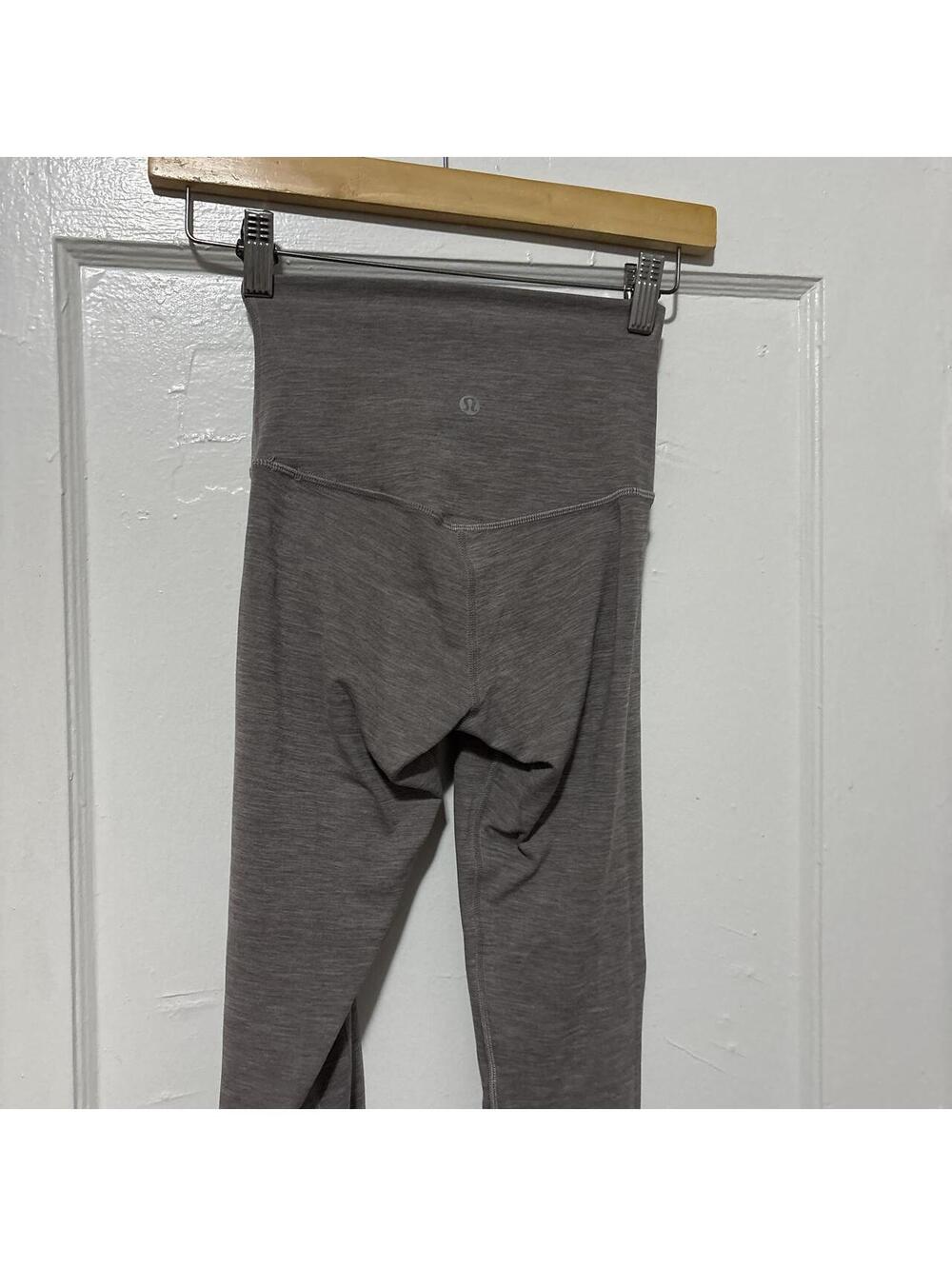 Lululemon Women's Grey and Brown Legging